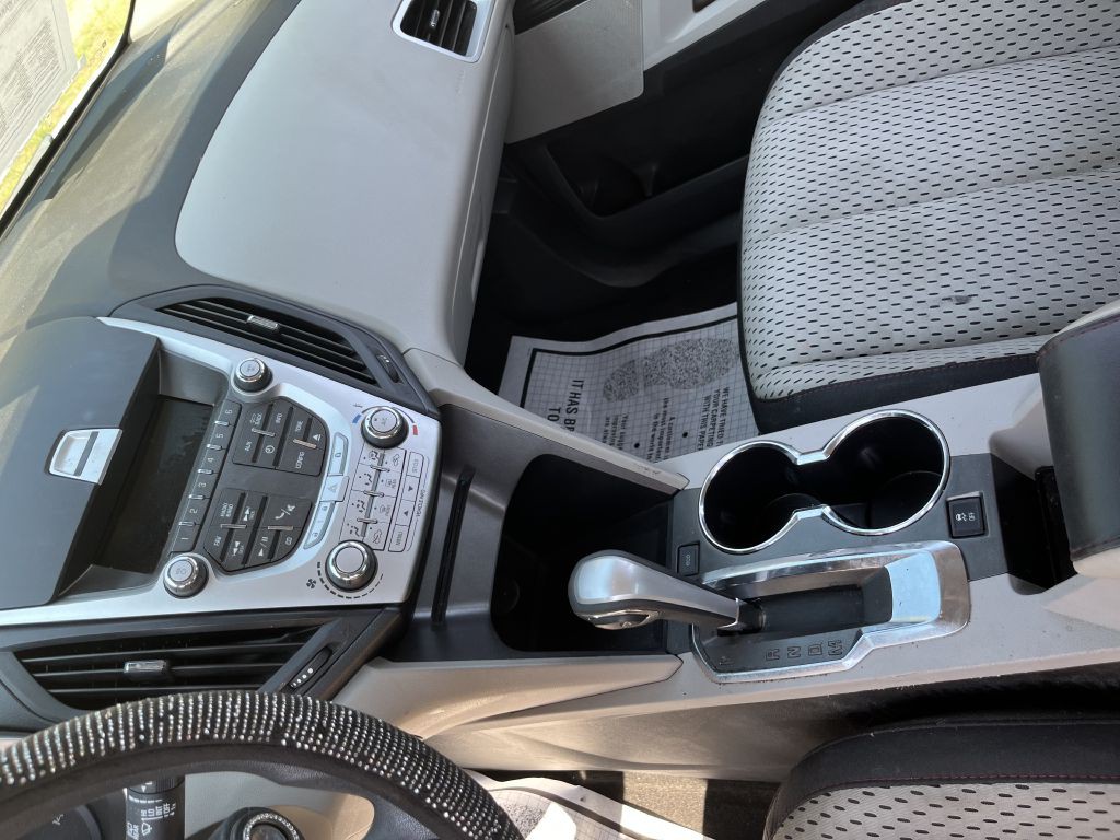 2015 Chevrolet Equinox Image 9