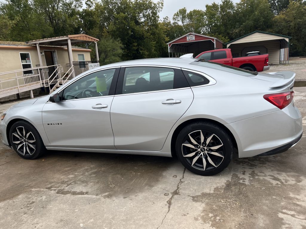 2020 Chevrolet Malibu Image 1