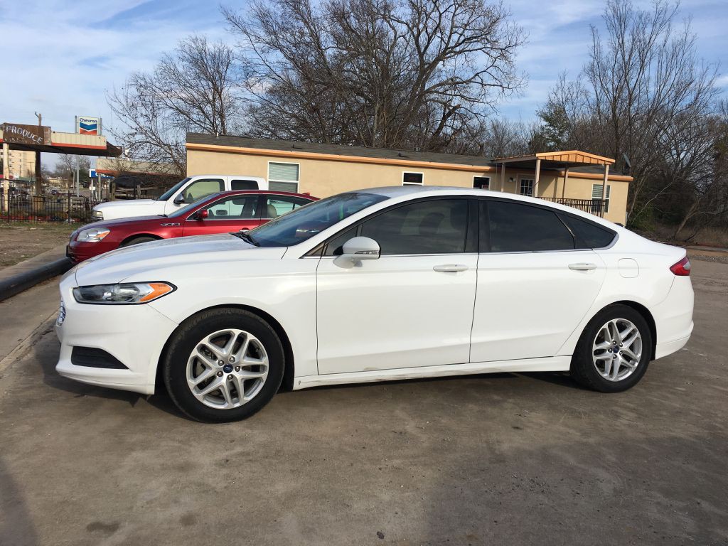 2014 Ford Fusion Image 1