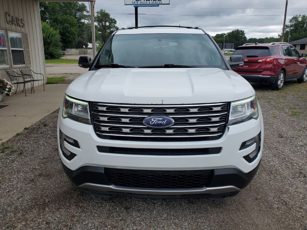 2017 Ford Explorer Image 2