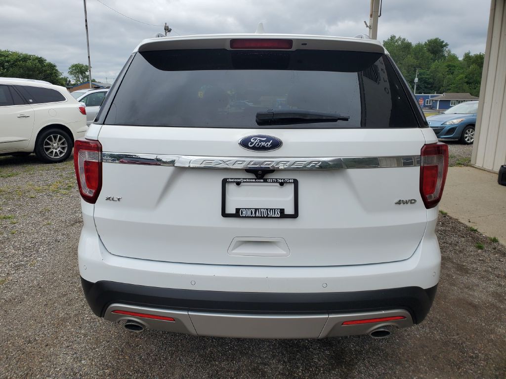 2017 Ford Explorer Image 4