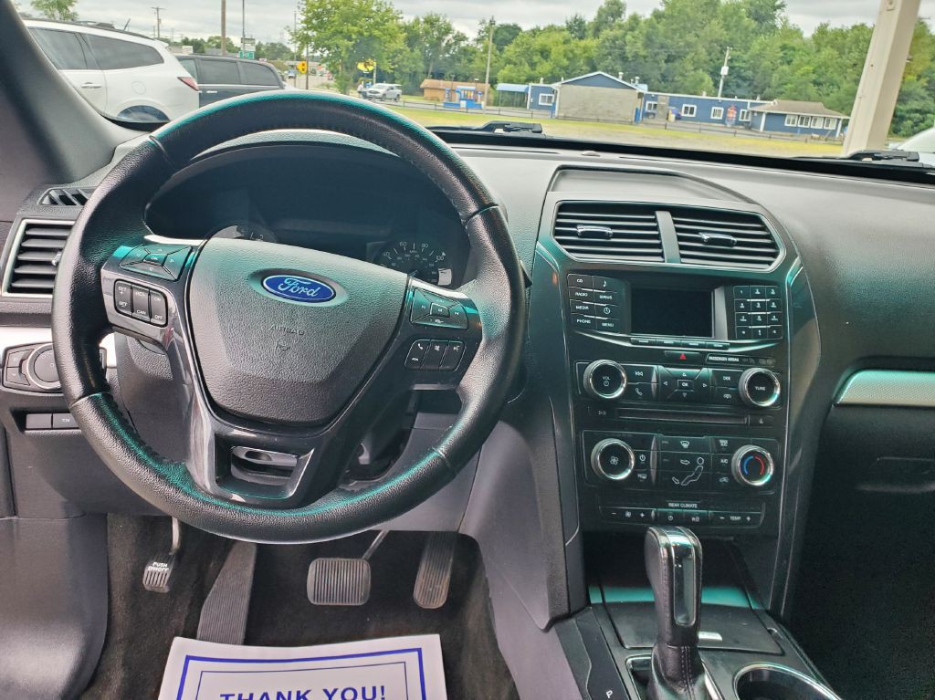 2017 Ford Explorer Image 6