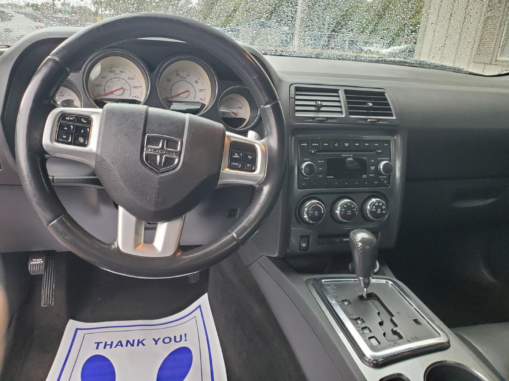 2012 Dodge Challenger Image 7