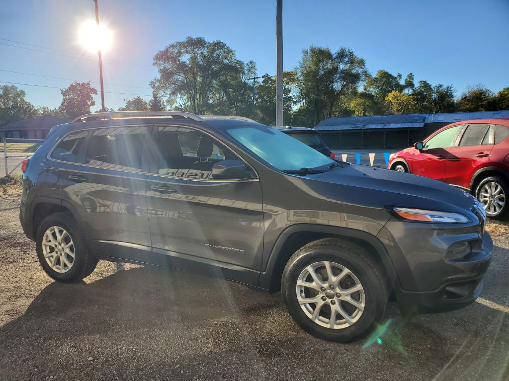 2016 Jeep Cherokee Image 3