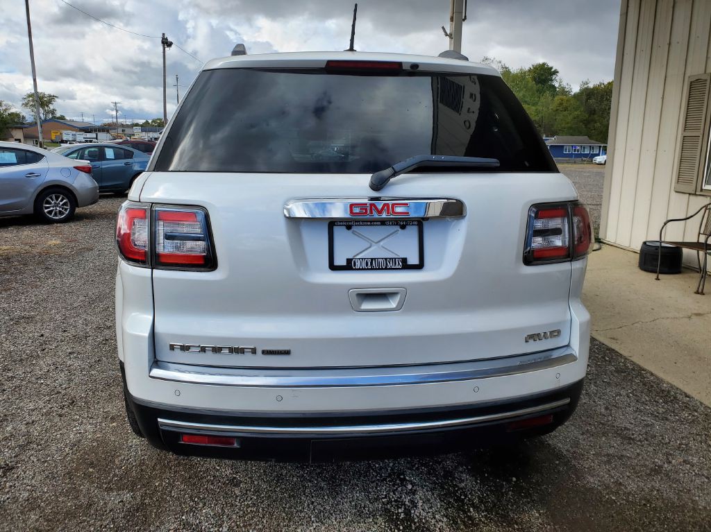 2017 GMC Acadia Image 4