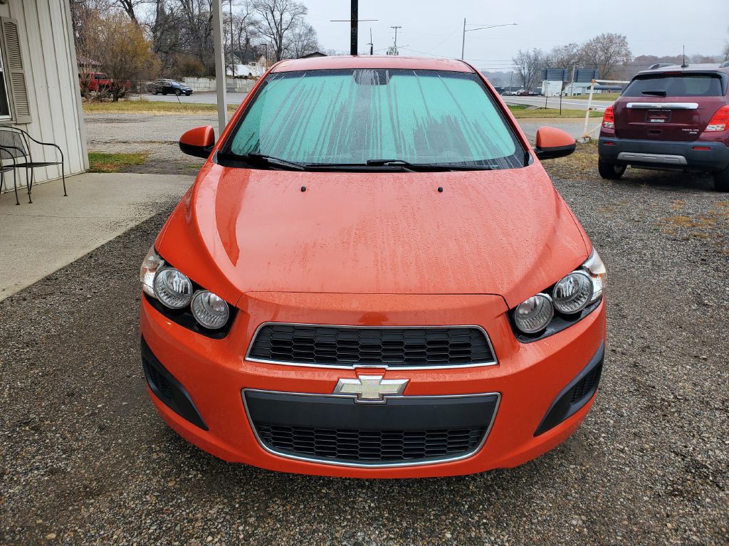 2012 Chevrolet Sonic Image 2