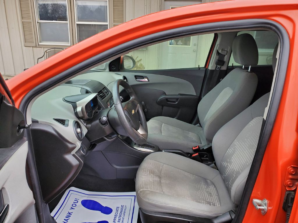 2012 Chevrolet Sonic Image 5
