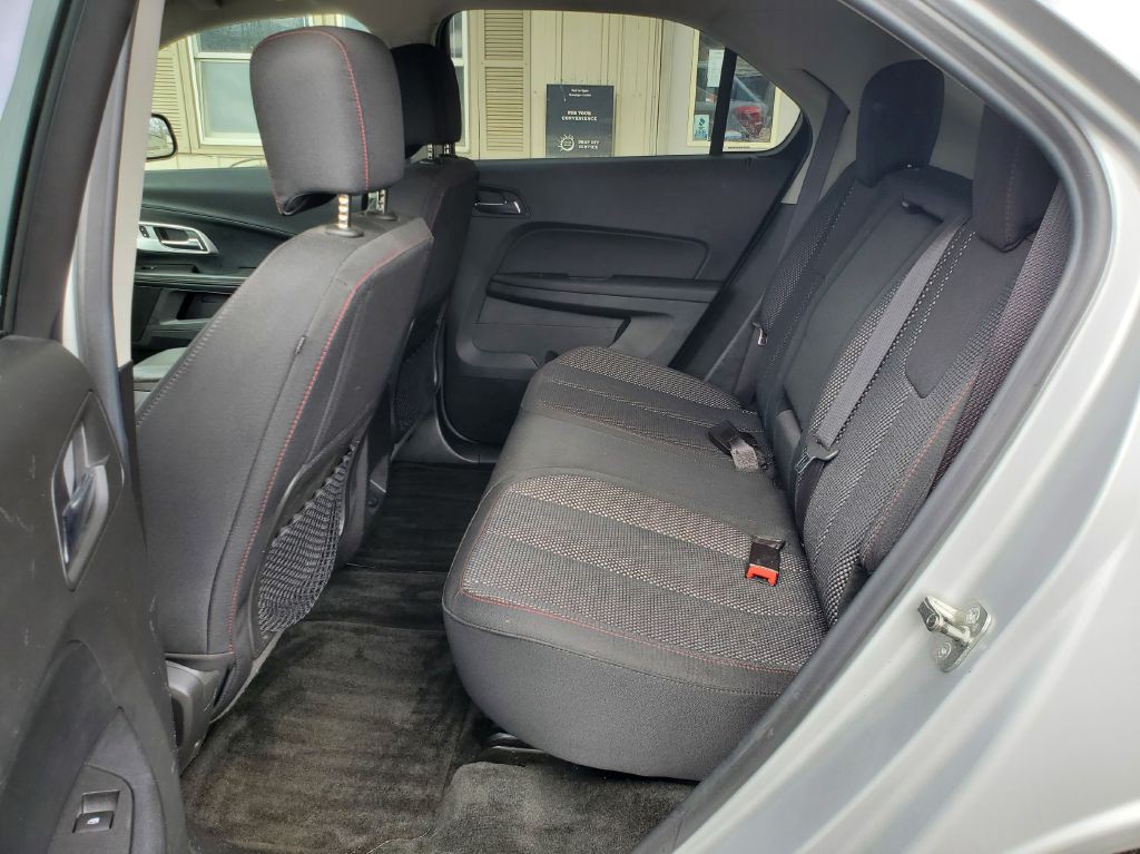 2017 Chevrolet Equinox Image 7