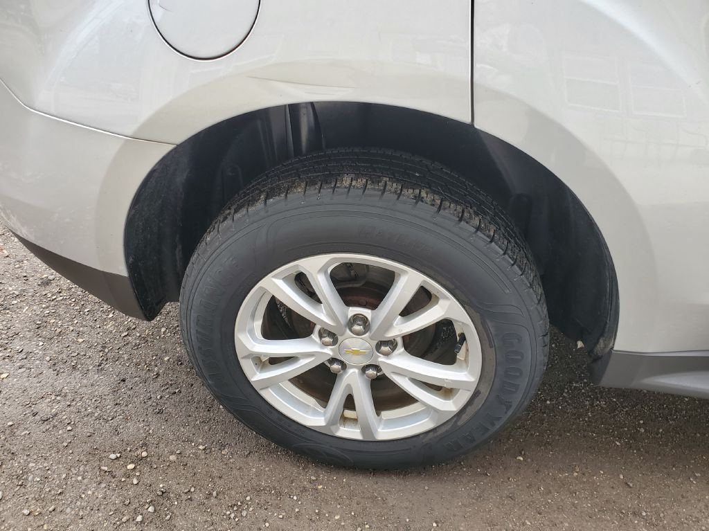2017 Chevrolet Equinox Image 10