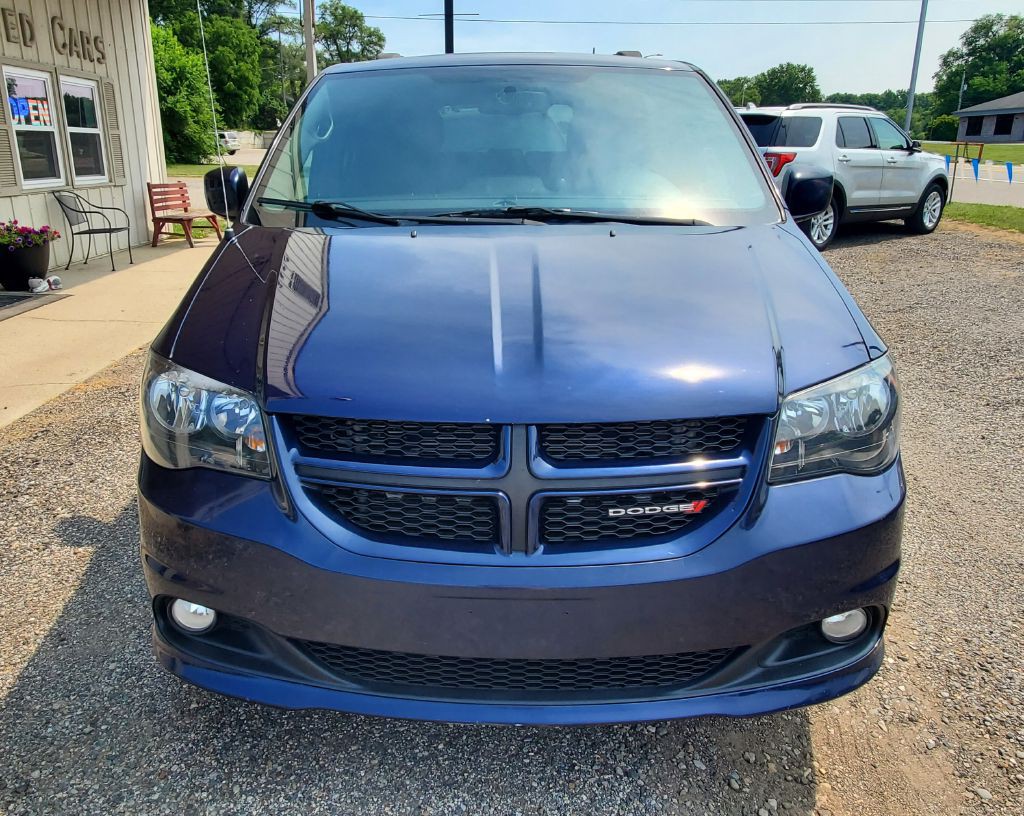 2017 Dodge Grand Caravan Image 2