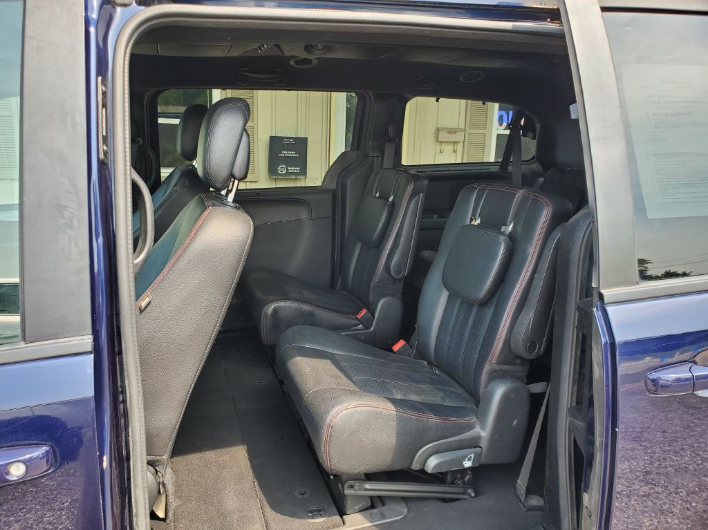 2017 Dodge Grand Caravan Image 8