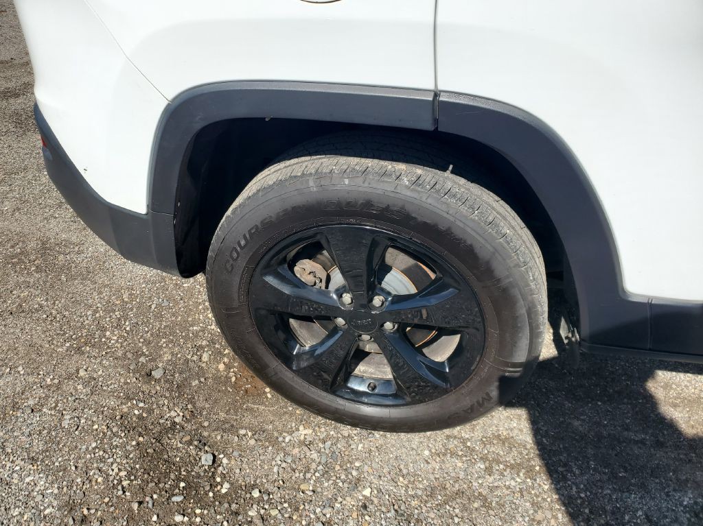 2018 Jeep Cherokee Image 10