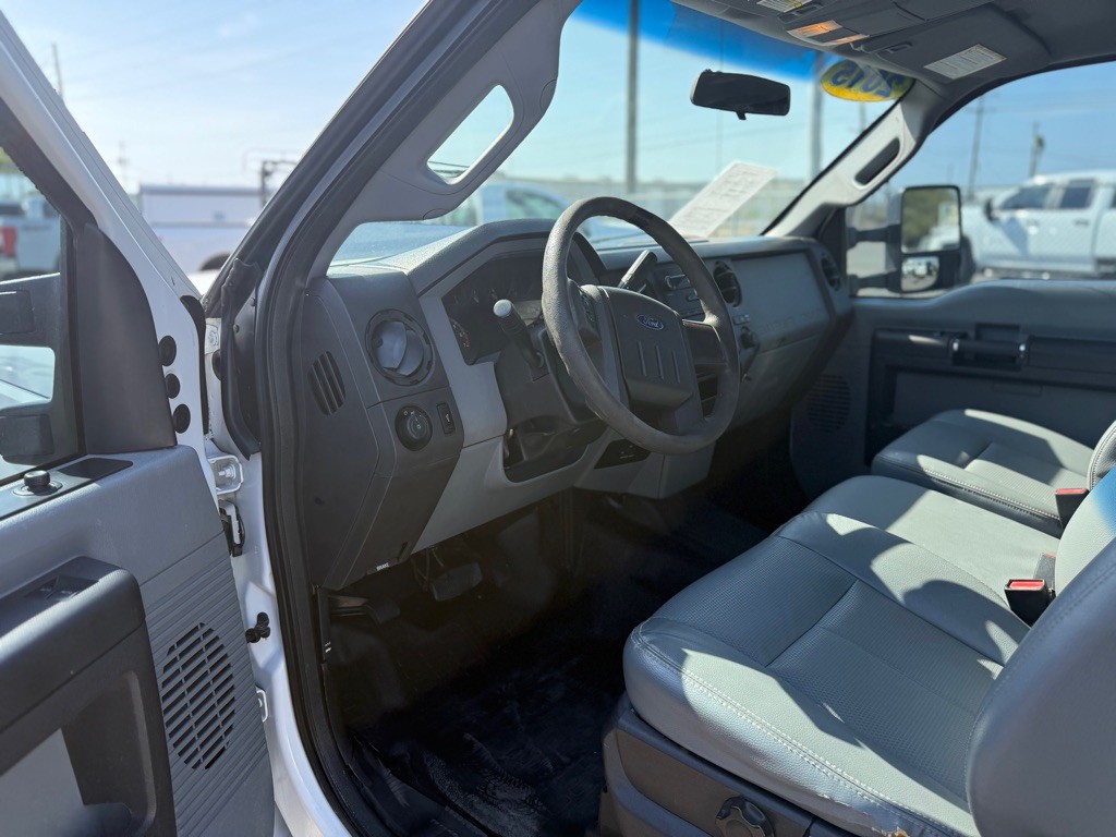 2015 Ford F-250 Image 9
