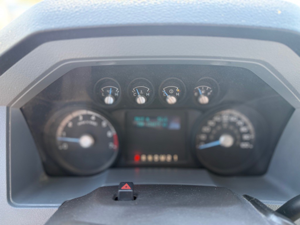 2015 Ford F-250 Image 16