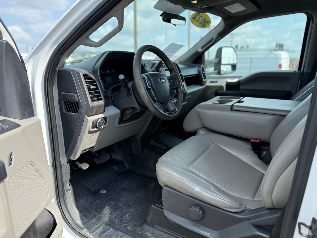 2022 Ford F-250 Image 9