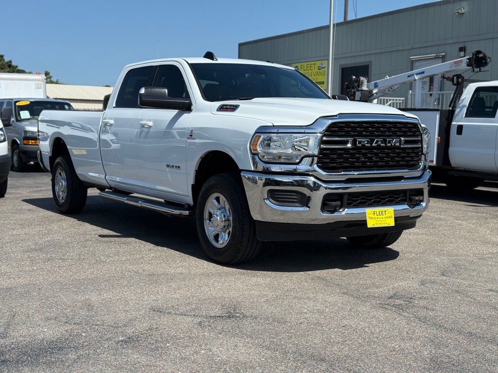 2022 RAM 3500 Image 3