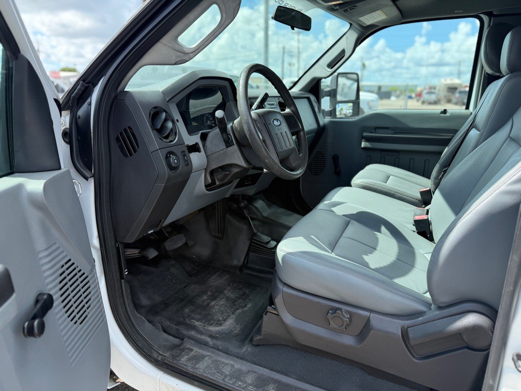 2014 Ford F-250 Image 9