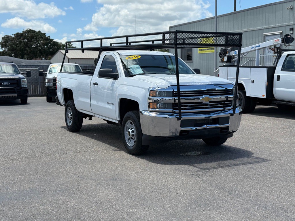 2015 Chevrolet Silverado 1500 Image 3