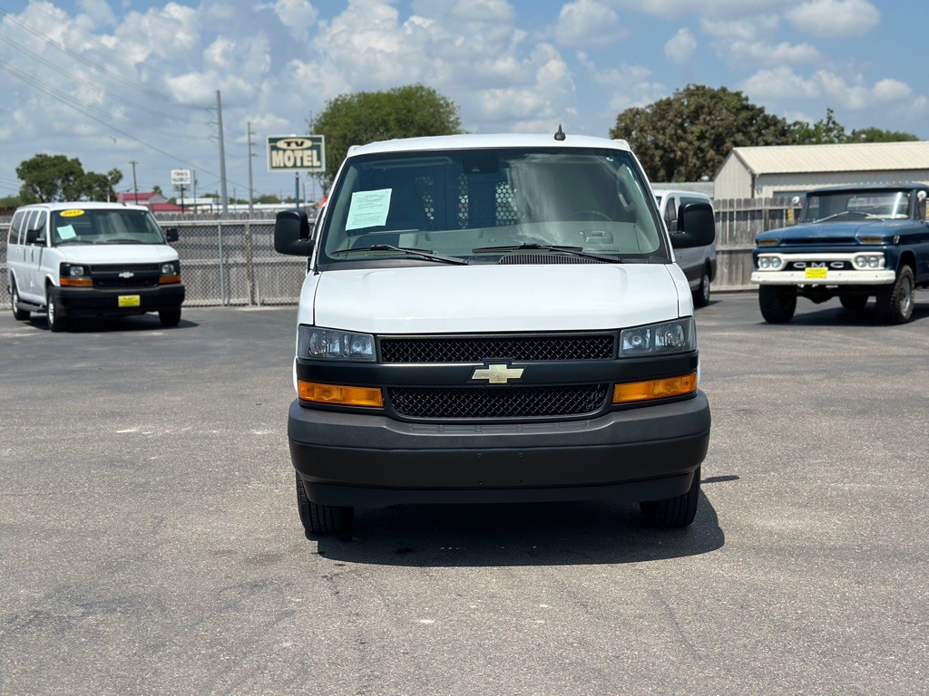 2022 Chevrolet Express Image 2