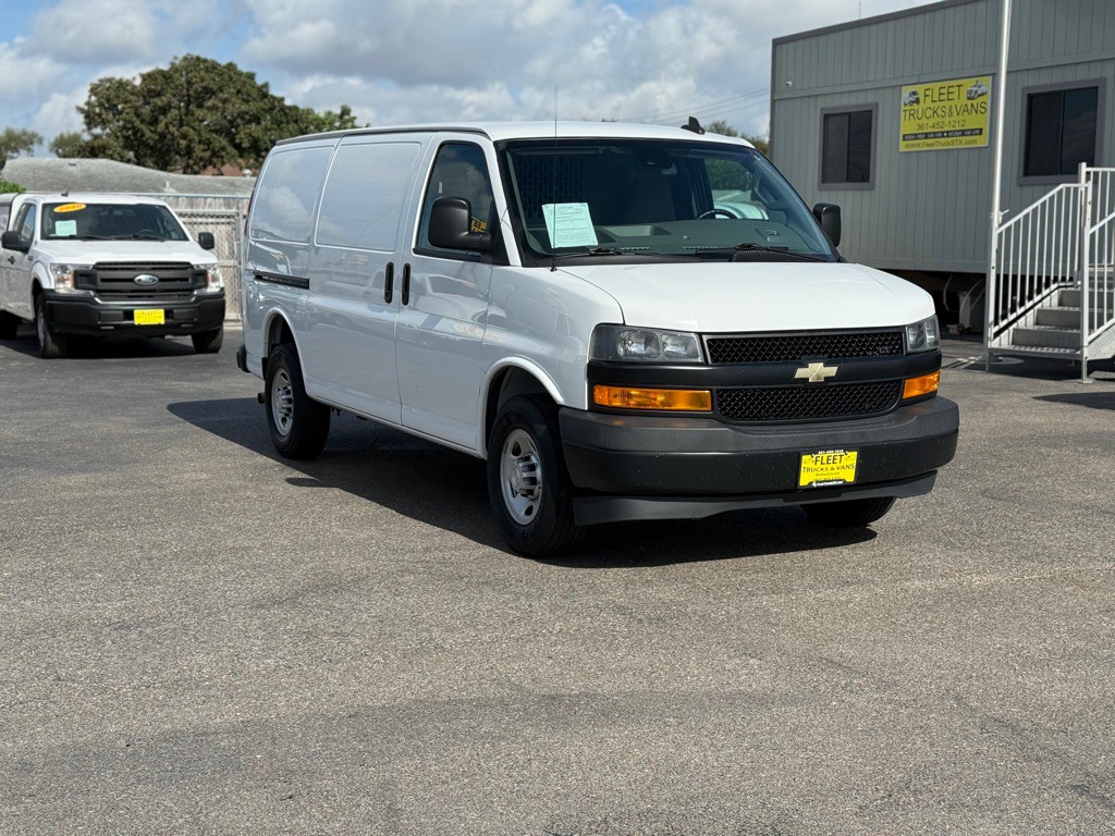 2020 Chevrolet Express Image 3