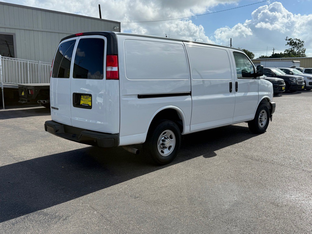 2020 Chevrolet Express Image 5