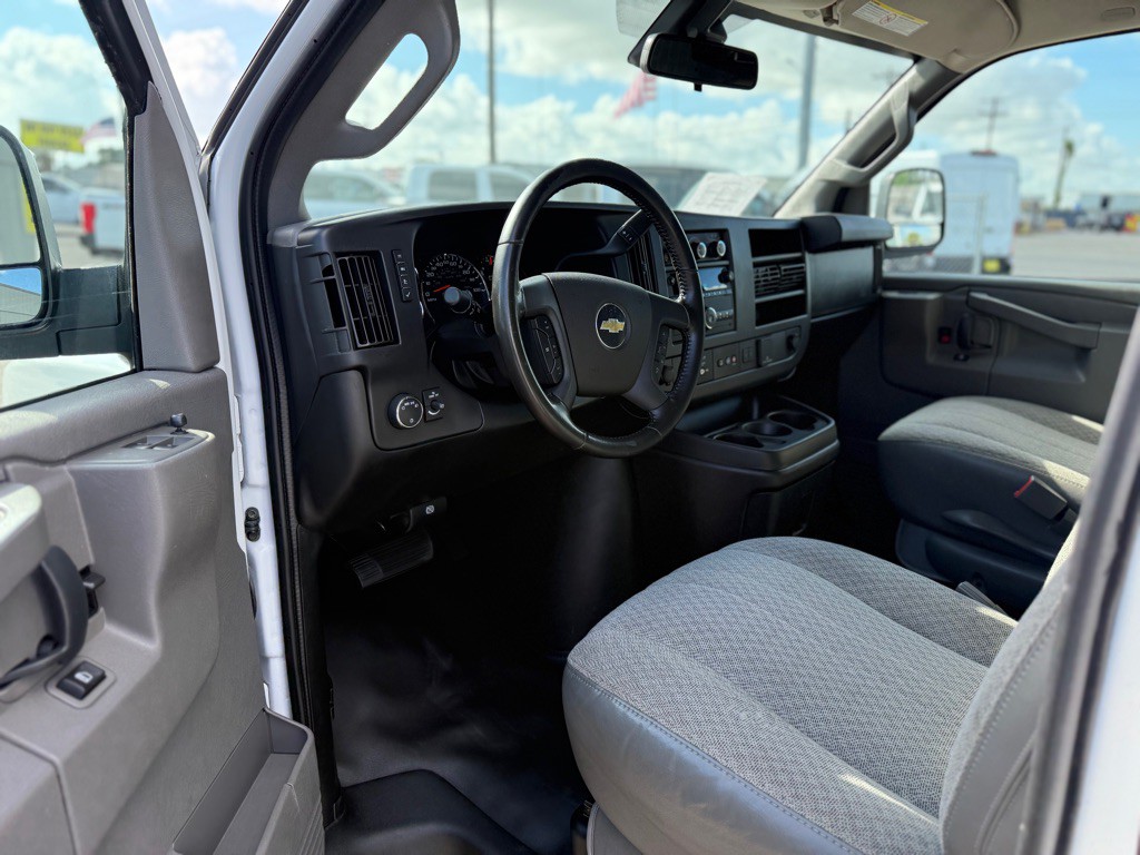 2020 Chevrolet Express Image 9