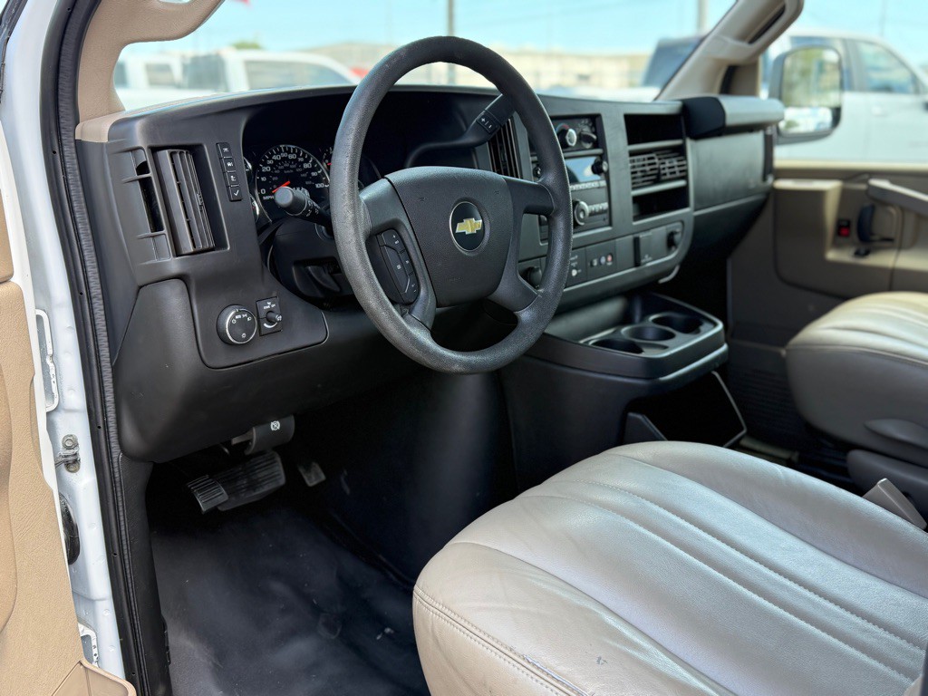 2019 Chevrolet Express Image 9