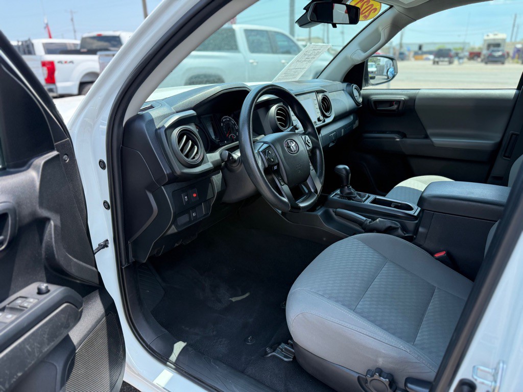 2021 Toyota Tacoma Image 9