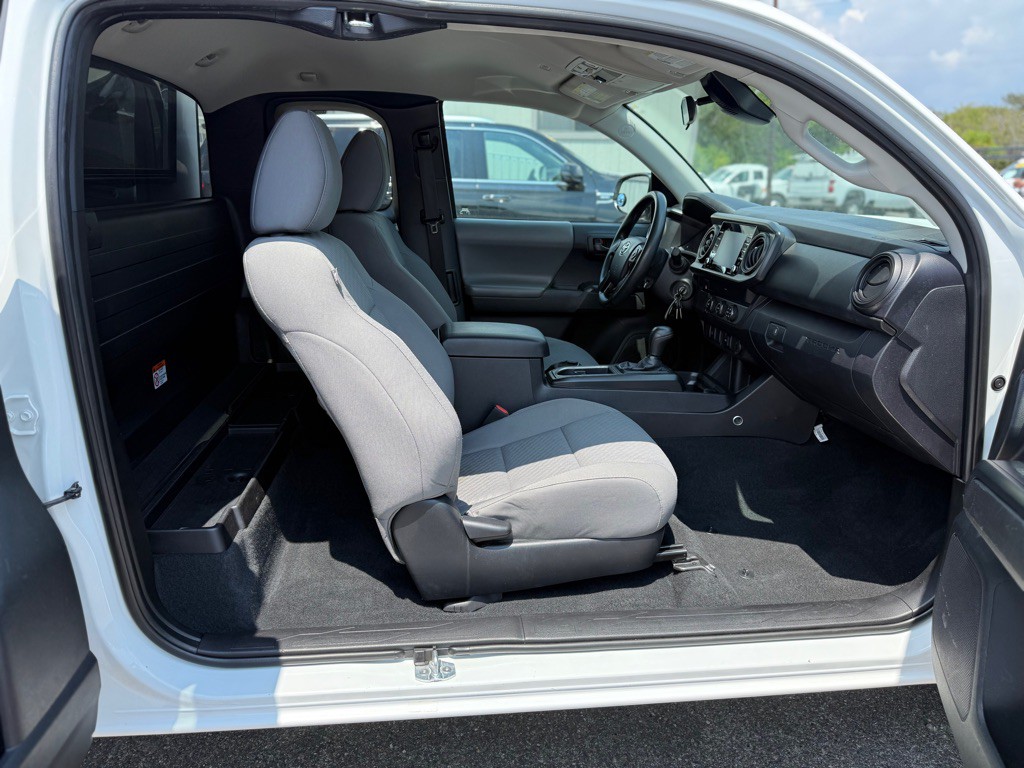2021 Toyota Tacoma Image 15