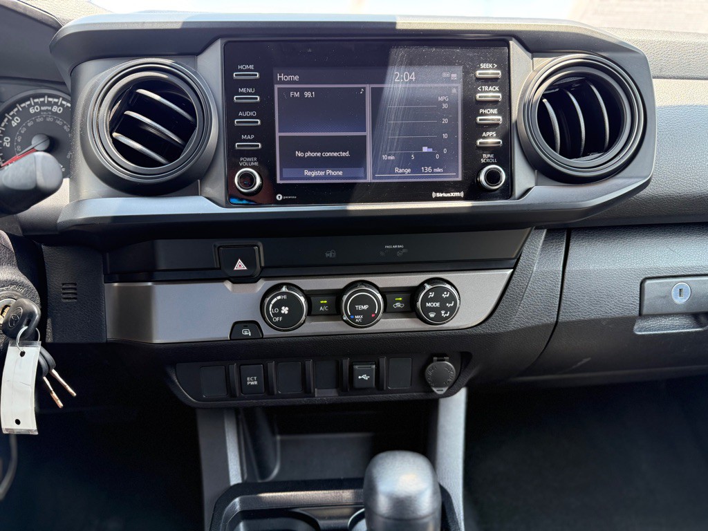 2021 Toyota Tacoma Image 16