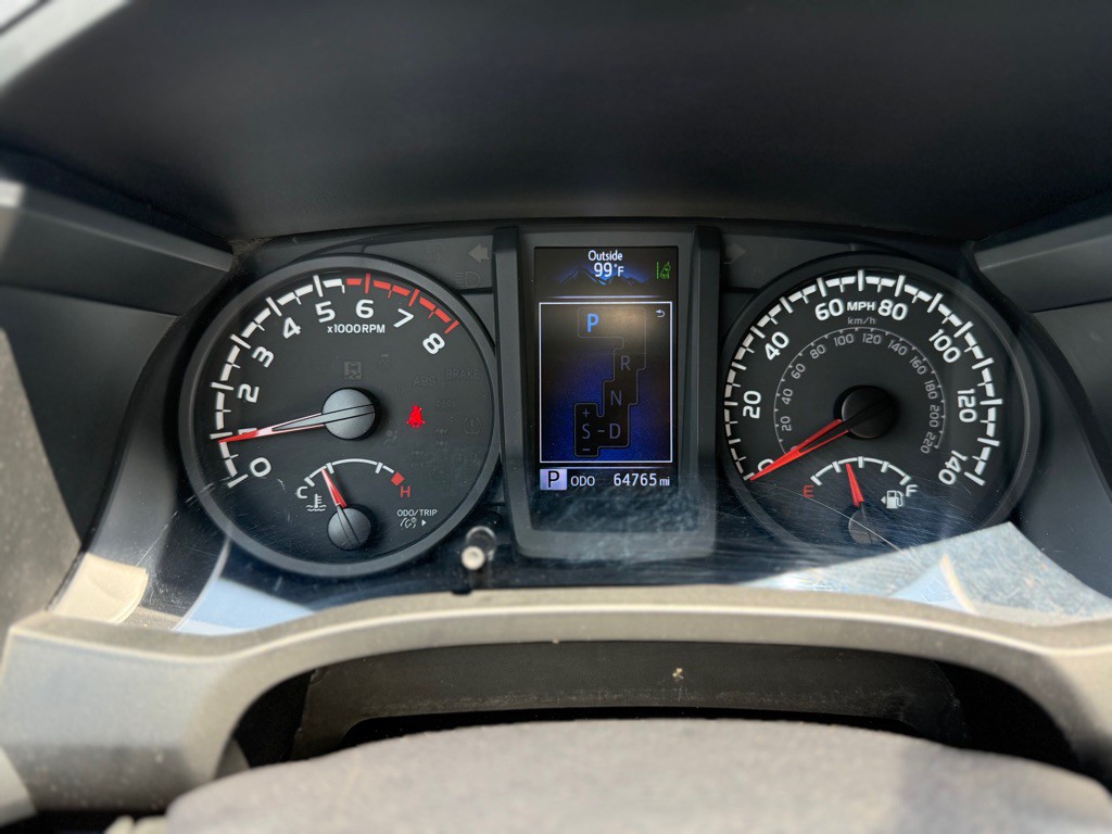 2021 Toyota Tacoma Image 18