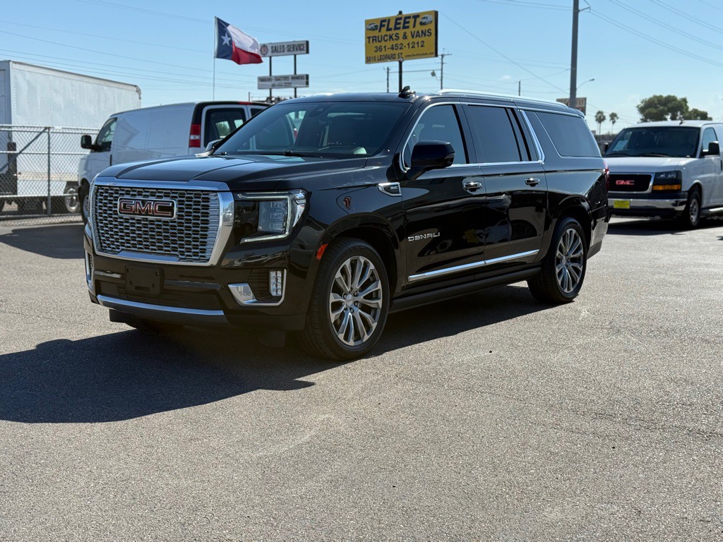 2022 GMC Yukon Image 1