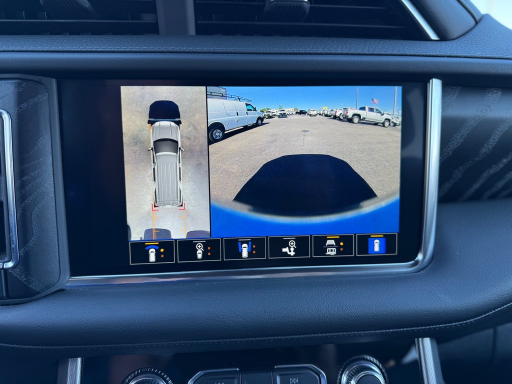 2022 GMC Yukon Image 28