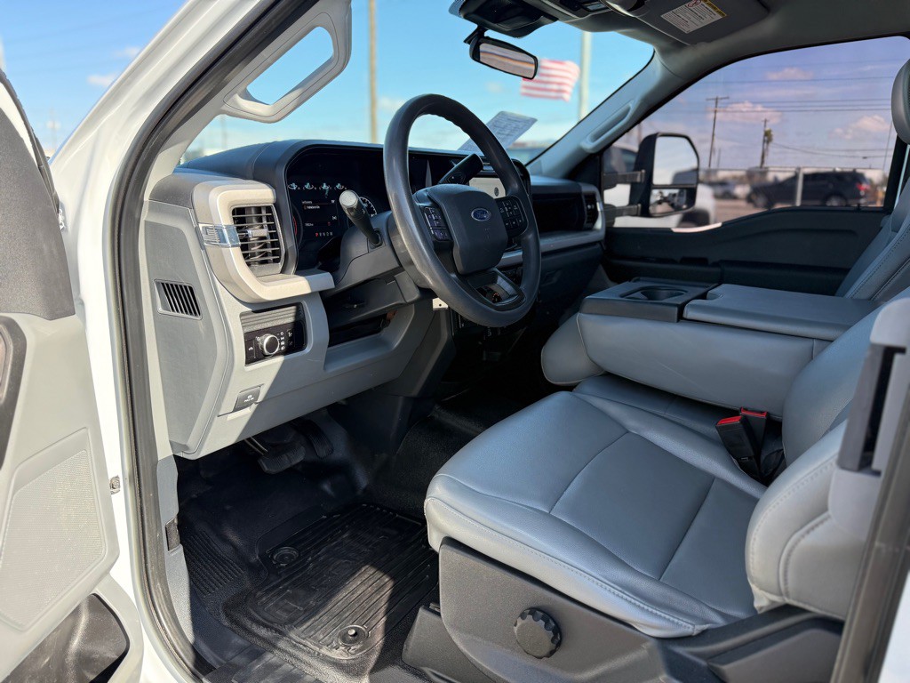 2023 Ford F-250 Image 9