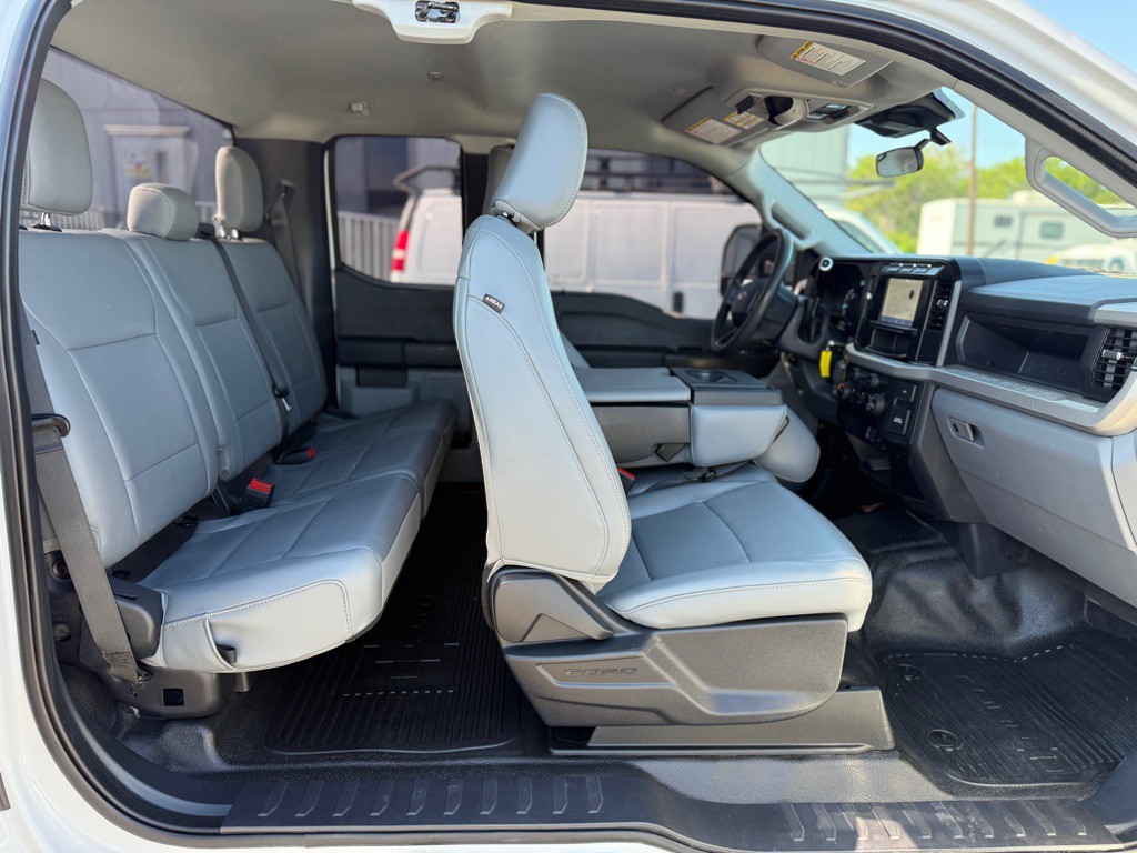 2023 Ford F-250 Image 13