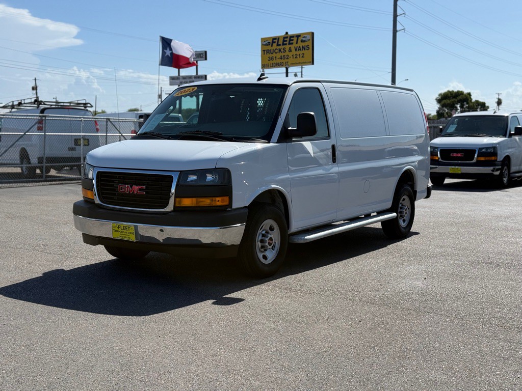 2023 GMC Savana Image 1