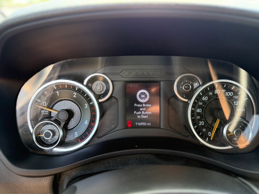 2022 RAM 2500 Image 16
