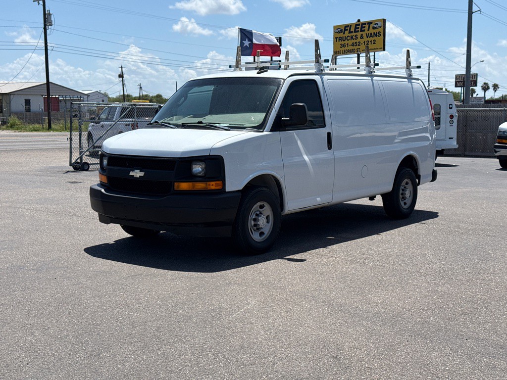 2017 Chevrolet Express Image 1