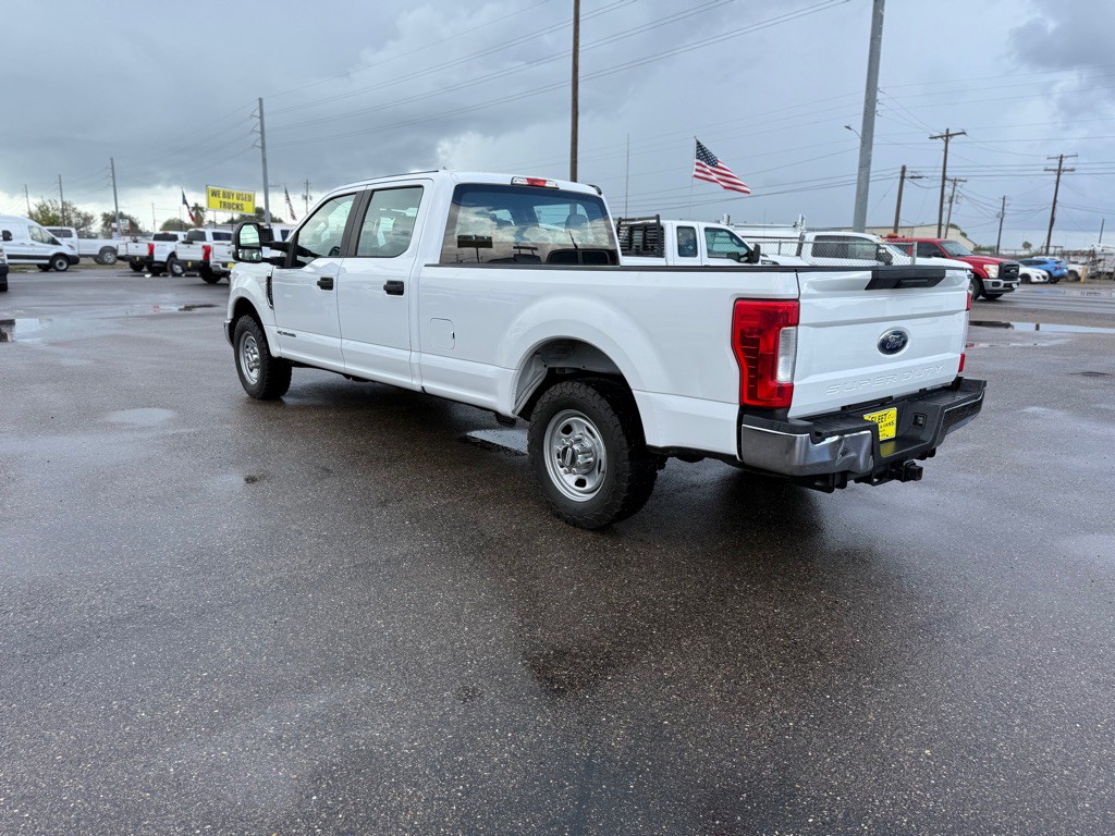 2017 Ford F-350 Image 7