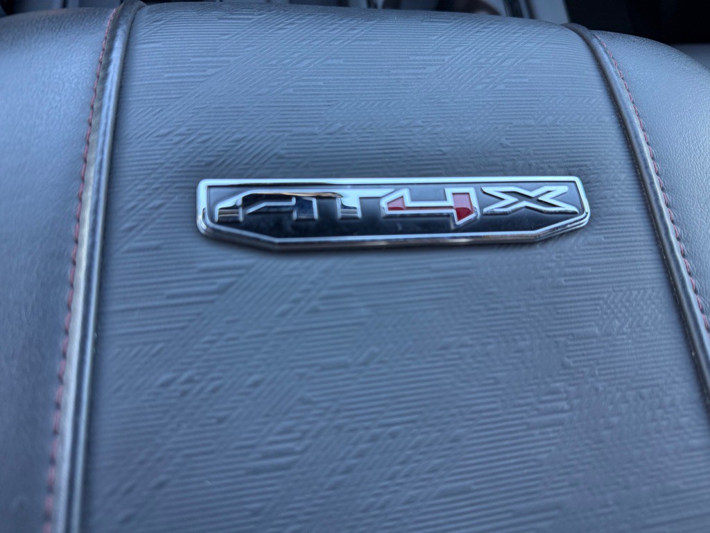 2025 GMC Sierra Image 23