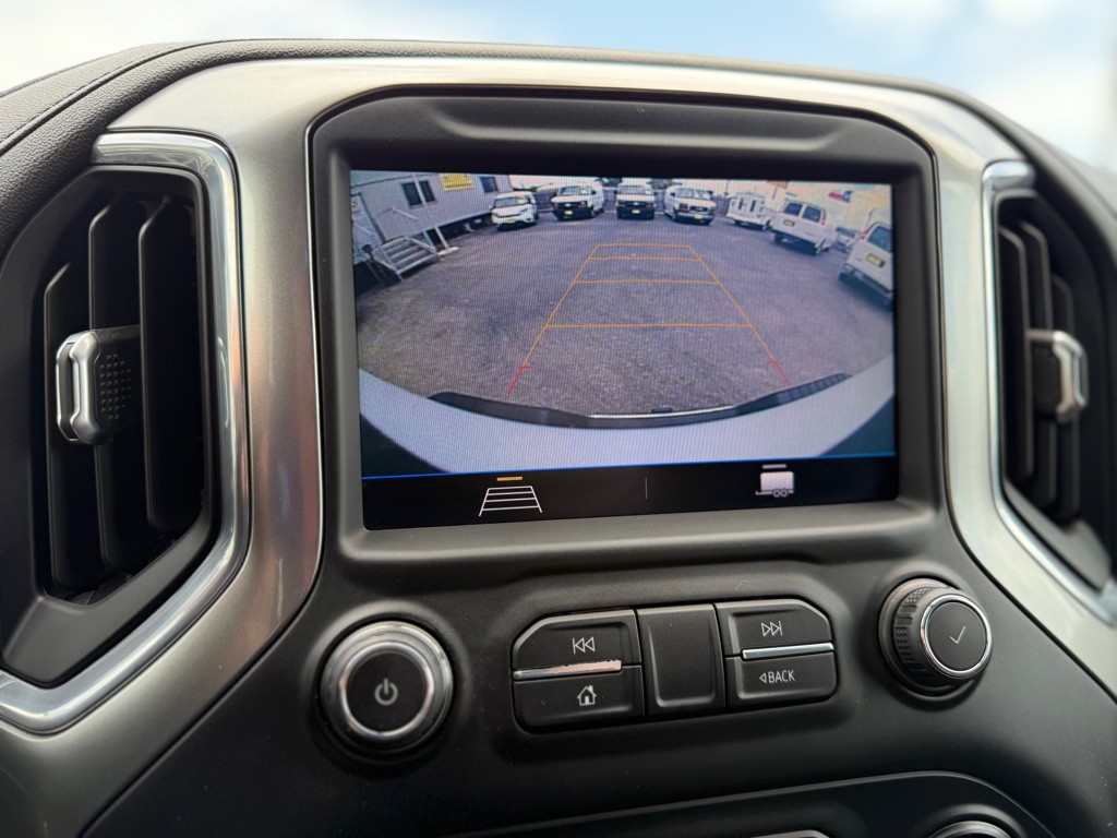 2021 Chevrolet Silverado 1500 Image 18