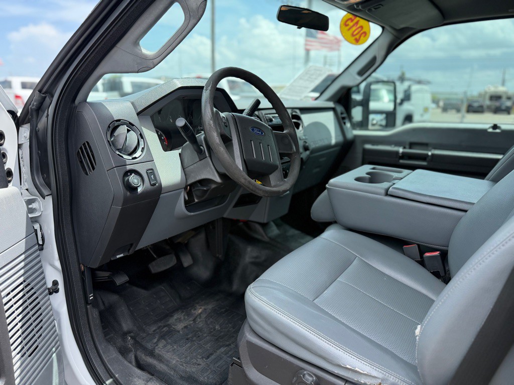 2015 Ford F-350 Image 9