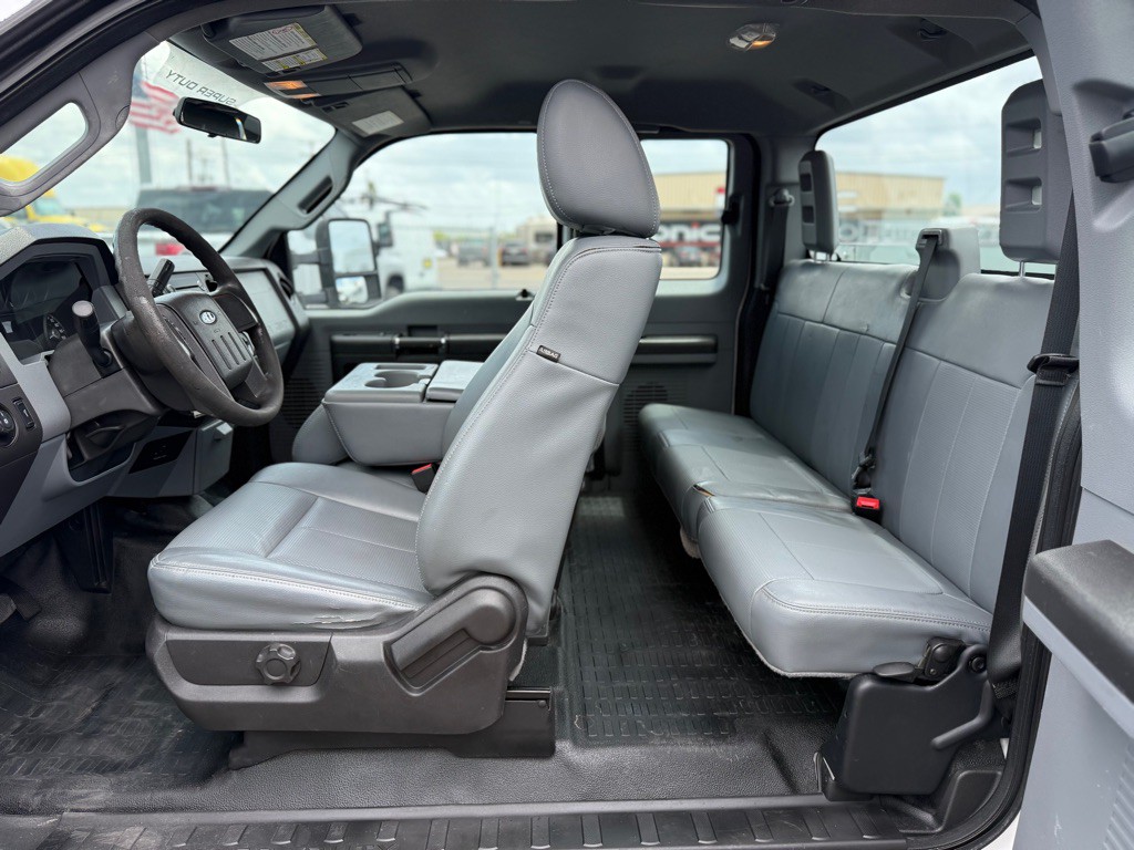 2015 Ford F-250 Image 10
