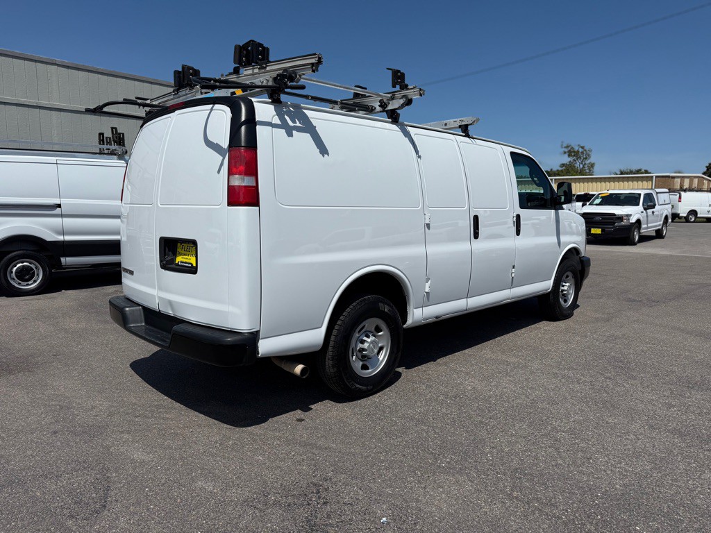 2018 Chevrolet Express Image 5