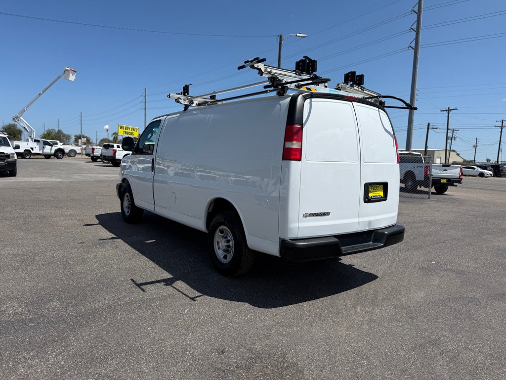 2018 Chevrolet Express Image 7