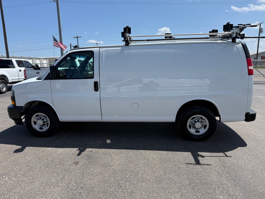 2018 Chevrolet Express Image 8