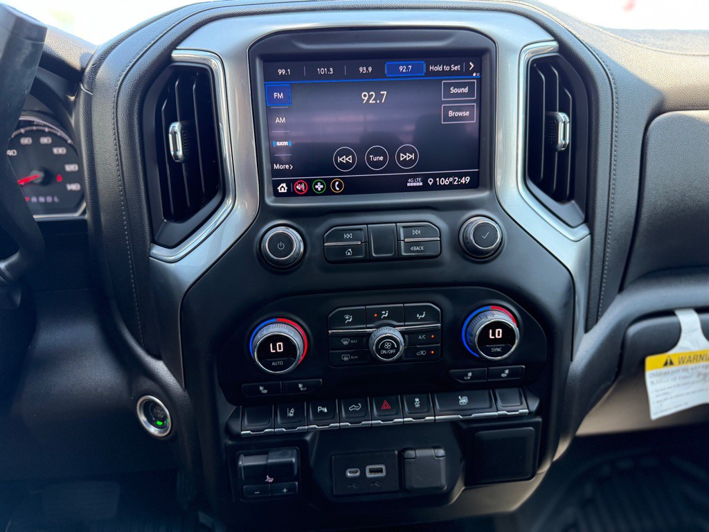 2022 Chevrolet Silverado 1500 Image 14