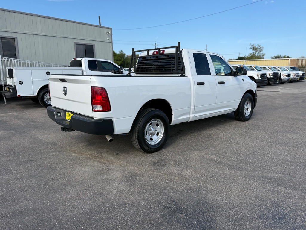 2022 RAM 1500 Image 2