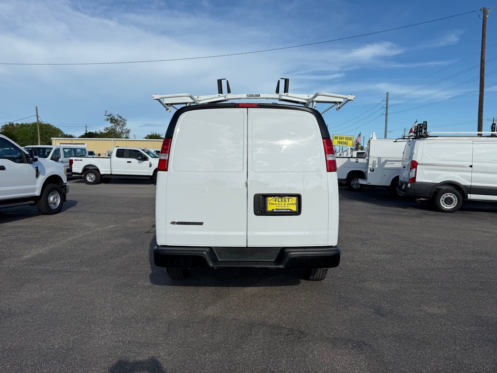 2022 Chevrolet Express Image 6