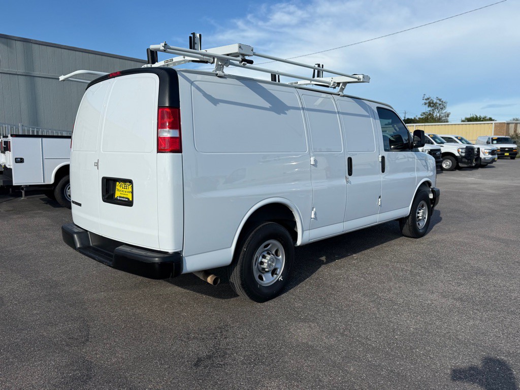 2022 Chevrolet Express Image 2